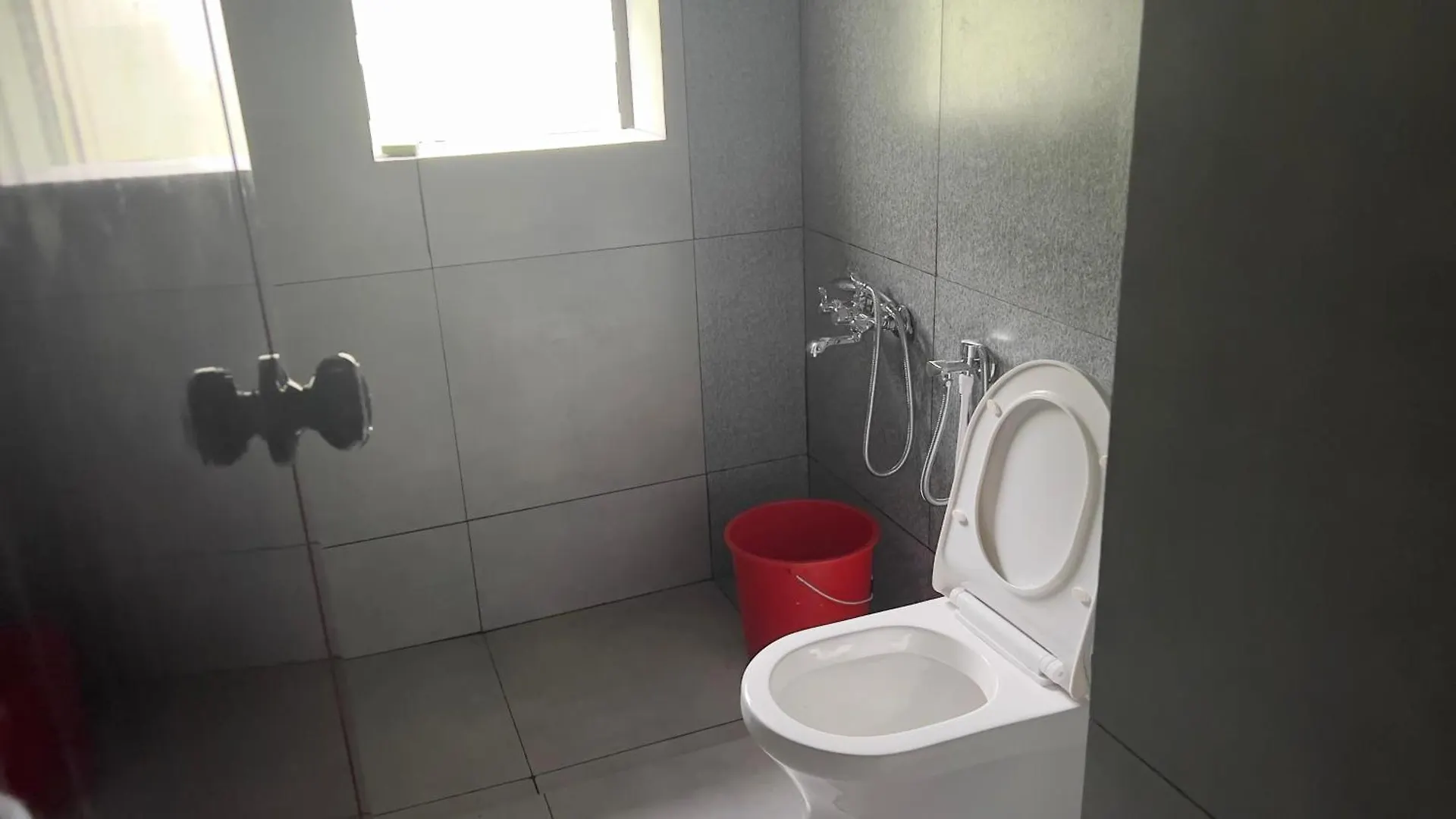 Bachelor'S Tharavaadu Villa Athirappilly